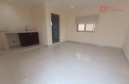 Apartment - Studio - 1 Bathroom for rent in Zinj - Manama - Capital Governorate