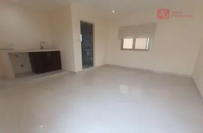 Apartment - Studio - 1 Bathroom for rent in Zinj - Manama - Capital Governorate