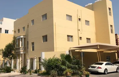 فيلا - 6 غرف نوم - 7 حمامات للبيع في الرفاع - المحافظة الجنوبية
