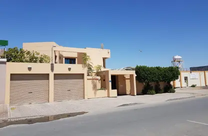 Villa - 5 Bedrooms - 6 Bathrooms for sale in A'Ali - Central Governorate