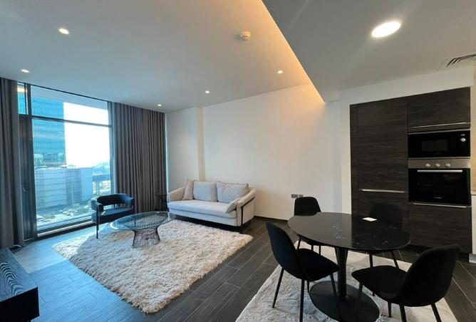 988409 - Property Image 2