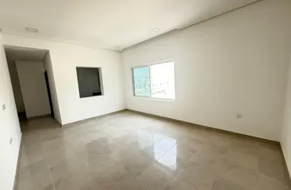 Apartment - 3 Bedrooms - 2 Bathrooms for rent in Tubli - Central Governorate