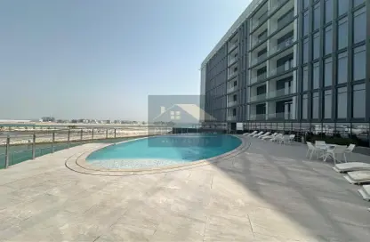 Apartment - 2 Bedrooms - 3 Bathrooms for rent in Canal View - Dilmunia Island - Muharraq Governorate