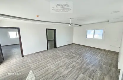 Apartment - 2 Bedrooms - 1 Bathroom for rent in Arad - Muharraq Governorate