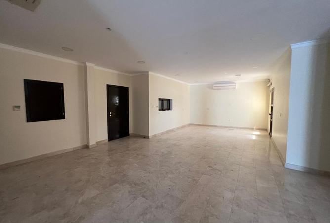 957470 - Property Image 3