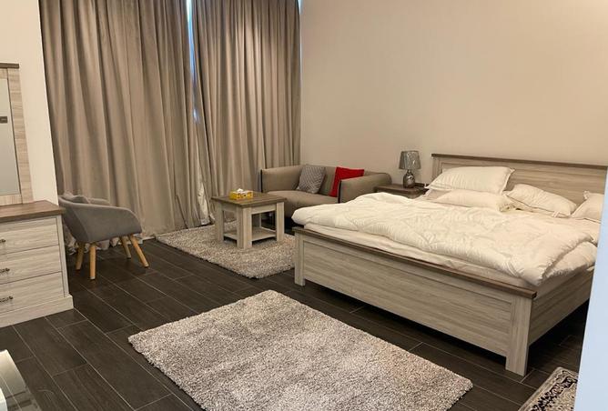 961421 - Property Image 2