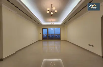 Apartment - 2 Bedrooms - 3 Bathrooms for rent in Manama Downtown - Manama - Capital Governorate