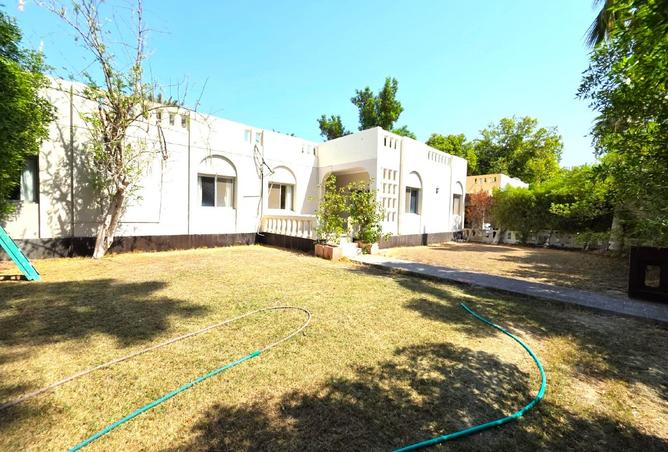 955280 - Property Image 2