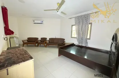 Apartment - Studio - 1 Bathroom for rent in Al Maqsha - Northern Governorate