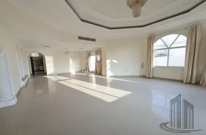 فيلا - 4 غرف نوم - 4 حمامات للايجار في الجنبية - المحافظة الشمالية