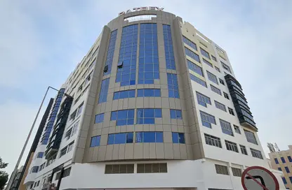 Apartment - 2 Bedrooms - 2 Bathrooms for rent in Diplomatic Area - Manama - Capital Governorate