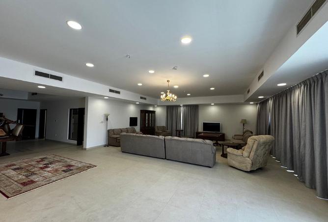 963511 - Property Main Image