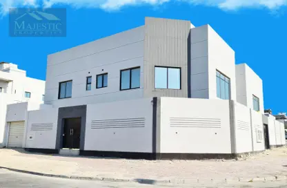 Villa - 7 Bedrooms for sale in Hamad Town - Northern Governorate