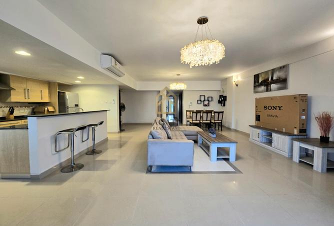 982138 - Property Image 3