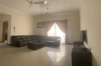 صورة لـ غرفة المعيشة شقة - 3 غرف نوم - 2 حمامات للايجار في العدلية - المنامة - محافظة العاصمة ، صورة رقم 1