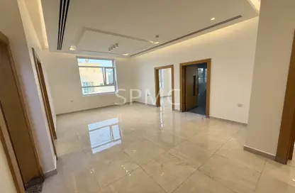 Apartment - 3 Bedrooms - 3 Bathrooms for rent in Tubli - Central Governorate