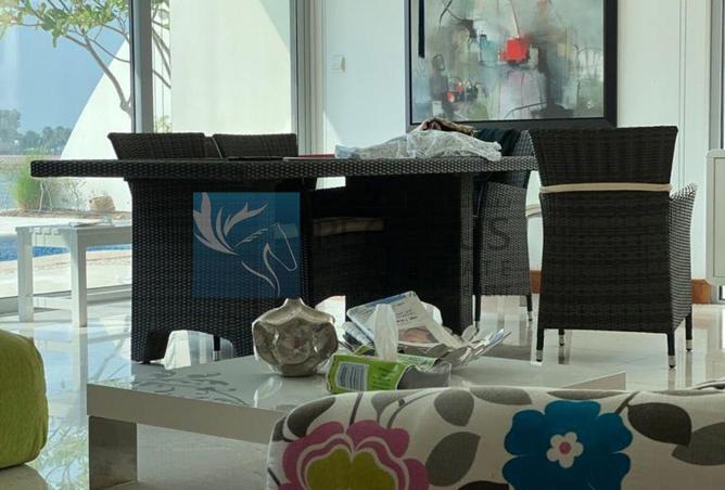 960675 - Property Image 3