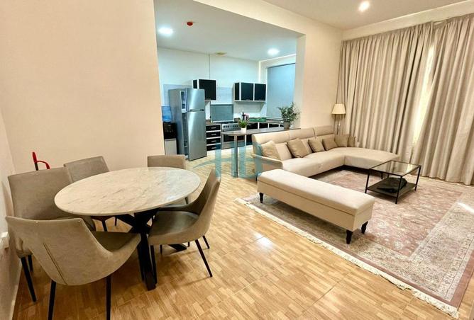 988522 - Property Image 2