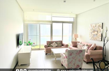 Apartment - 3 Bedrooms - 4 Bathrooms for rent in Reef Island - Capital Governorate