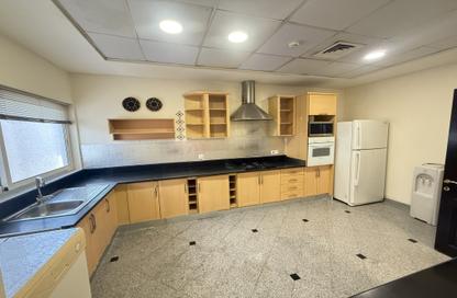 Apartment - 3 Bedrooms - 3 Bathrooms for rent in Al Juffair - Capital Governorate