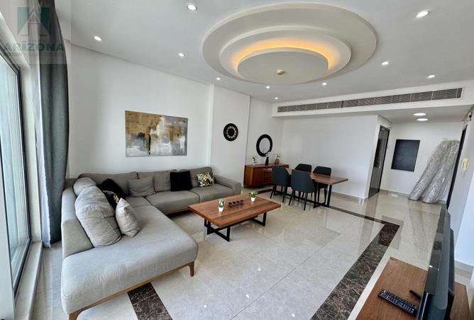 963843 - Property Image 2