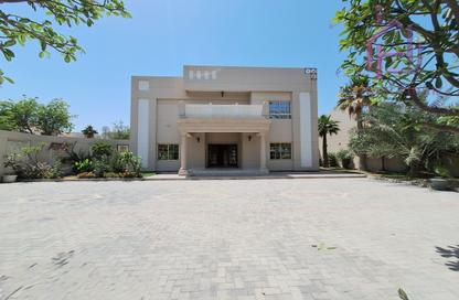 Villa - 5 Bedrooms - 5 Bathrooms for rent in Janabiya - Northern Governorate