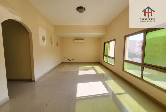 987405 - Property Main Image