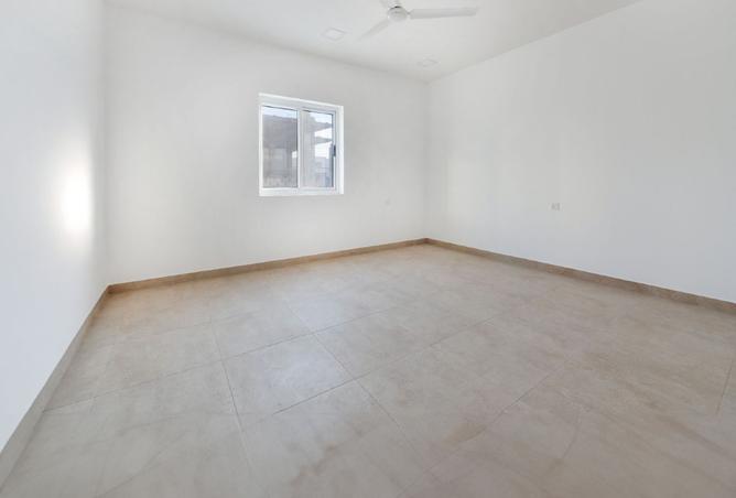 962253 - Property Image 2