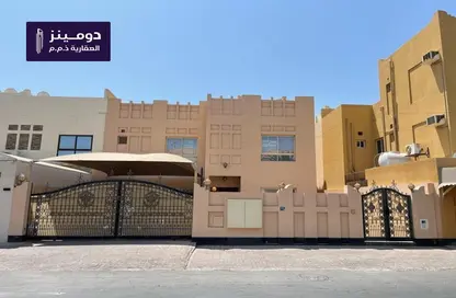 فيلا - 5 غرف نوم - 8 حمامات للايجار في عراد - المحرق