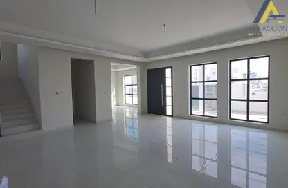 Villa - 3 Bedrooms - 5 Bathrooms for sale in Hidd - Muharraq Governorate
