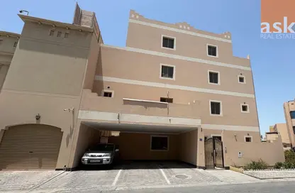 عمارة بالكامل - 6 غرف نوم - 2 حمامات للبيع في عراد - المحرق