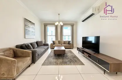Apartment - 2 Bedrooms - 3 Bathrooms for rent in Al Juffair - Capital Governorate