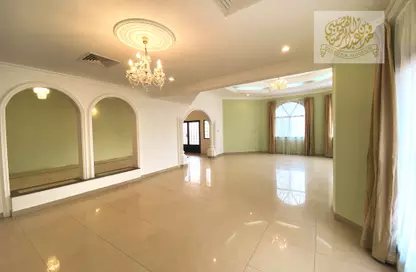 Villa - 4 Bedrooms - 4 Bathrooms for rent in Saar - Northern Governorate