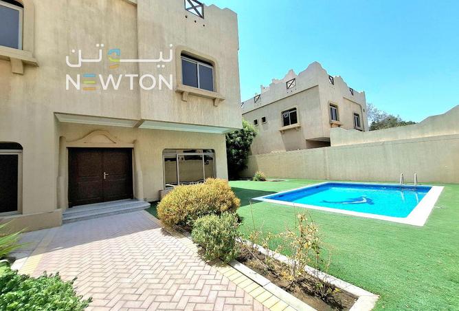 951492 - Property Image 2