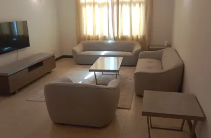 Apartment - 2 Bedrooms - 2 Bathrooms for rent in Al Juffair - Capital Governorate