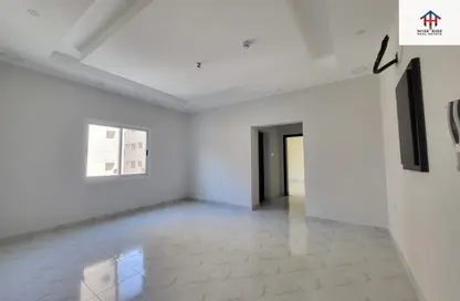 Apartment - 3 Bedrooms - 3 Bathrooms for rent in Hidd - Muharraq Governorate