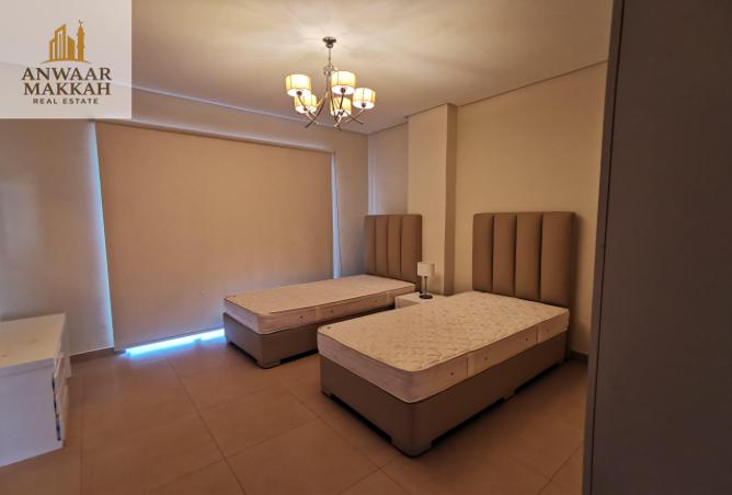 957459 - Property Image 3