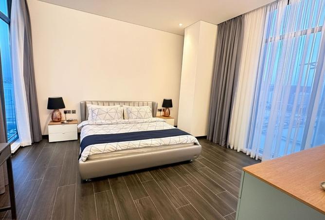 980215 - Property Image 2