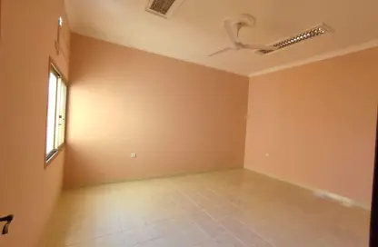 Apartment - 2 Bedrooms - 1 Bathroom for rent in Manama - Capital Governorate