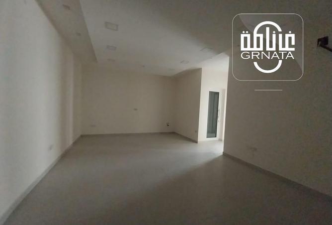 967656 - Property Image 2