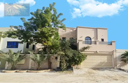 Villa - 4 Bedrooms - 7 Bathrooms for sale in Hamad Town - Northern Governorate