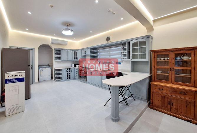 992171 - Property Image 3