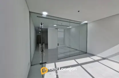 Office Space - Studio - 4 Bathrooms for rent in Seef - Capital Governorate