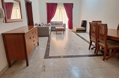 Apartment - 2 Bedrooms - 3 Bathrooms for rent in Um Al Hasam - Manama - Capital Governorate