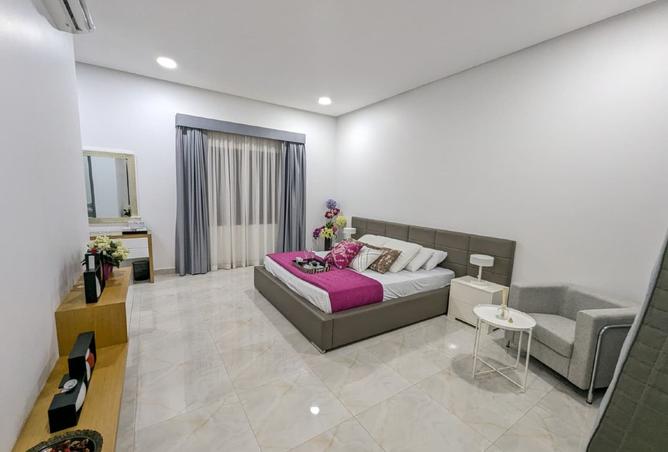 980904 - Property Image 2