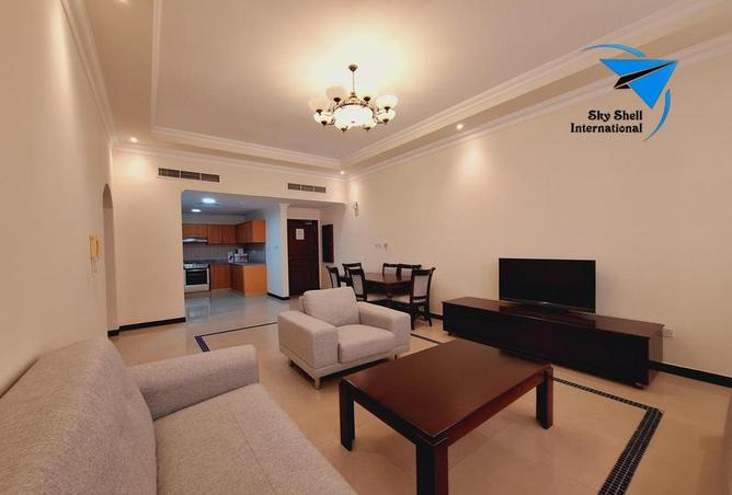 805059 - Property Image 2