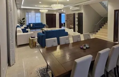 فيلا - 5 غرف نوم - 8 حمامات للبيع في جو - المحافظة الجنوبية