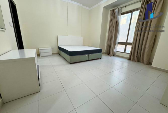 954821 - Property Image 2