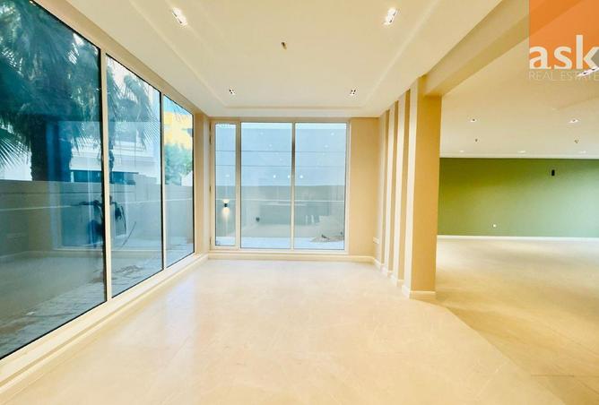 964610 - Property Image 3