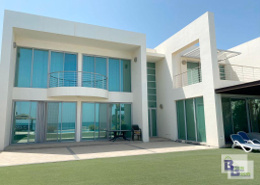 Villa - 5 bedrooms - 7 bathrooms for rent in Durrat Al Bahrain - Southern Governorate